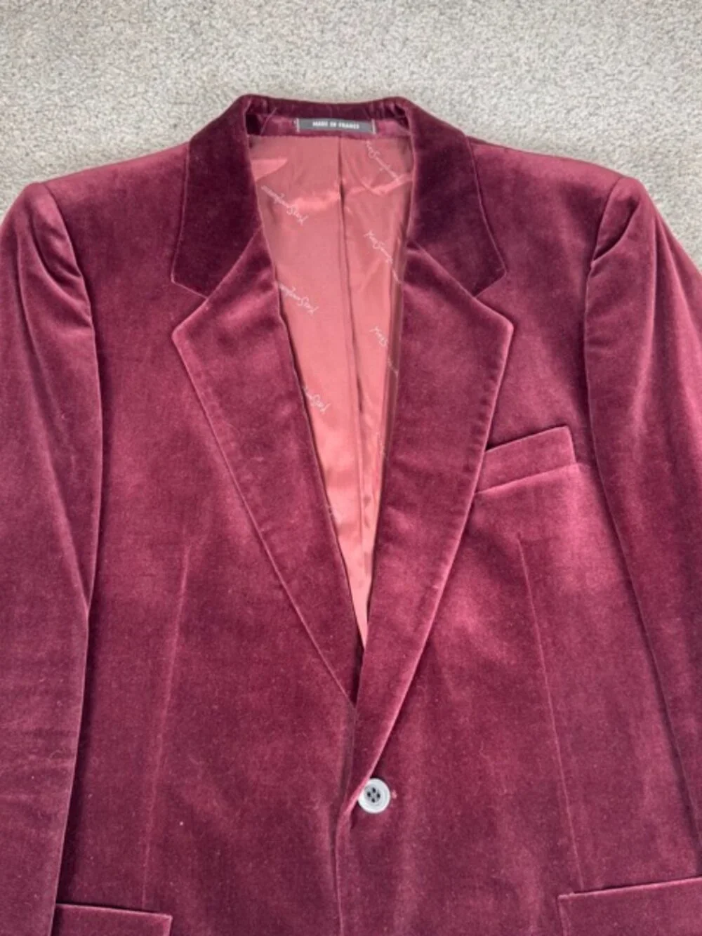 Yves Saint Laurent yves saint